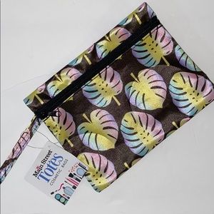 READ DESCRIPTION PLEASE 🍒BUNDLE SALE🍒 makeup bag